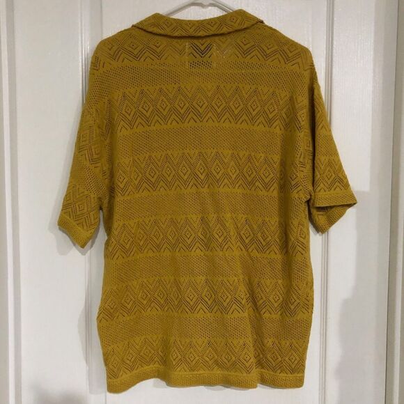 American Eagle Womens Crochet Shirt Button Down Short Sleeve Mustard Size Medium - Picture 7 of 7